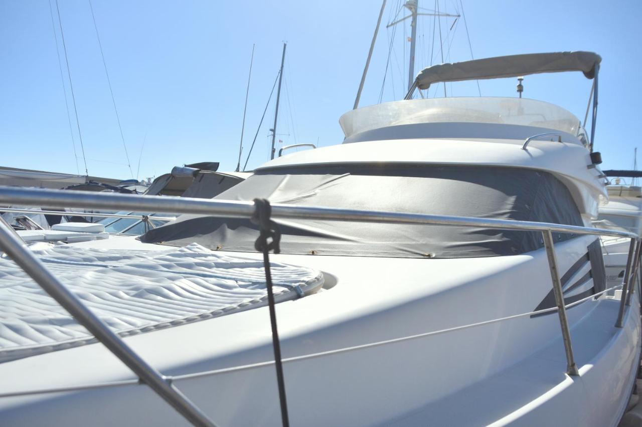 Luxury Yacht Kamikara 호텔 산미겔데아보나 외부 사진