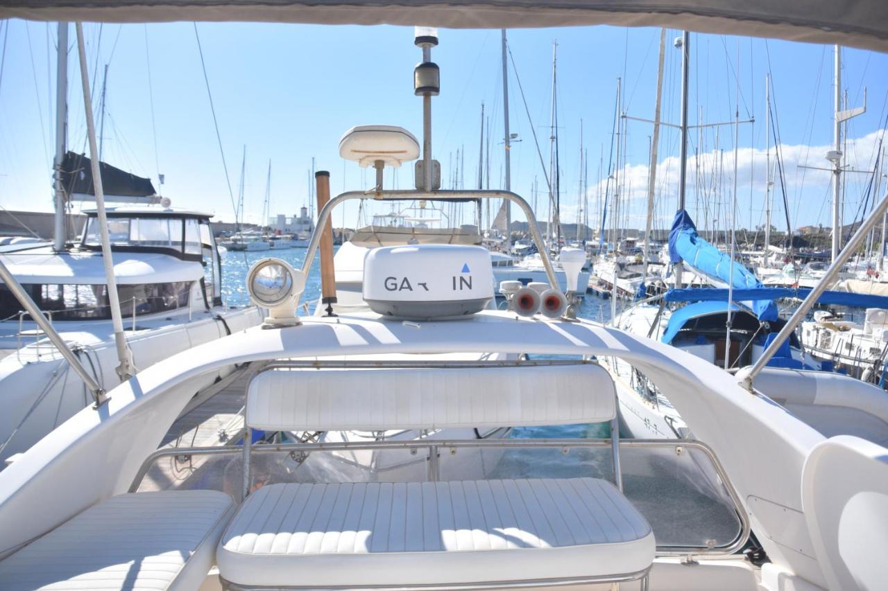 Luxury Yacht Kamikara 호텔 산미겔데아보나 외부 사진