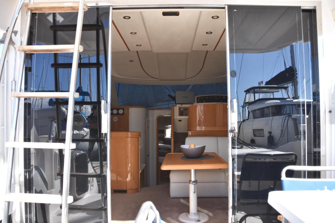 Luxury Yacht Kamikara 호텔 산미겔데아보나 외부 사진