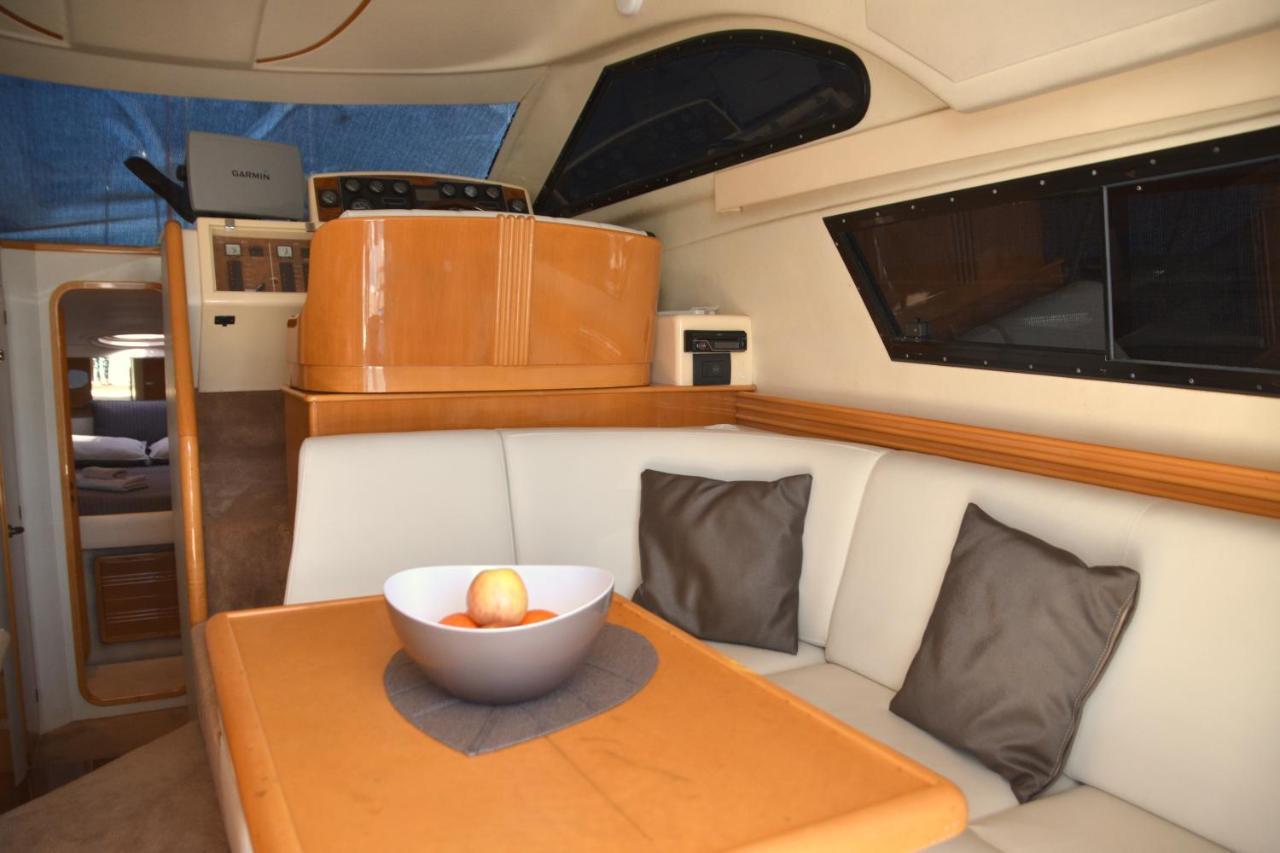 Luxury Yacht Kamikara 호텔 산미겔데아보나 외부 사진