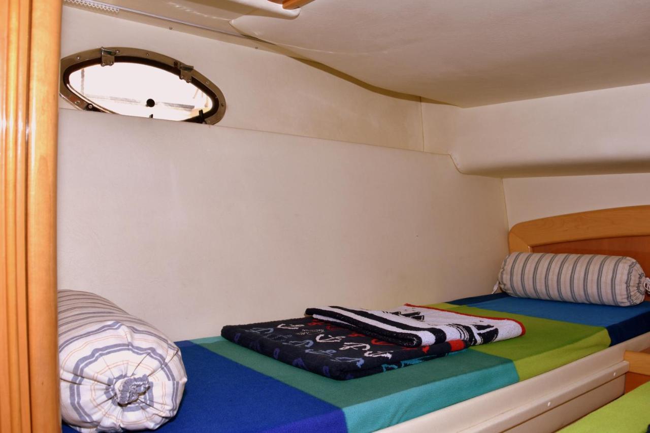 Luxury Yacht Kamikara 호텔 산미겔데아보나 외부 사진
