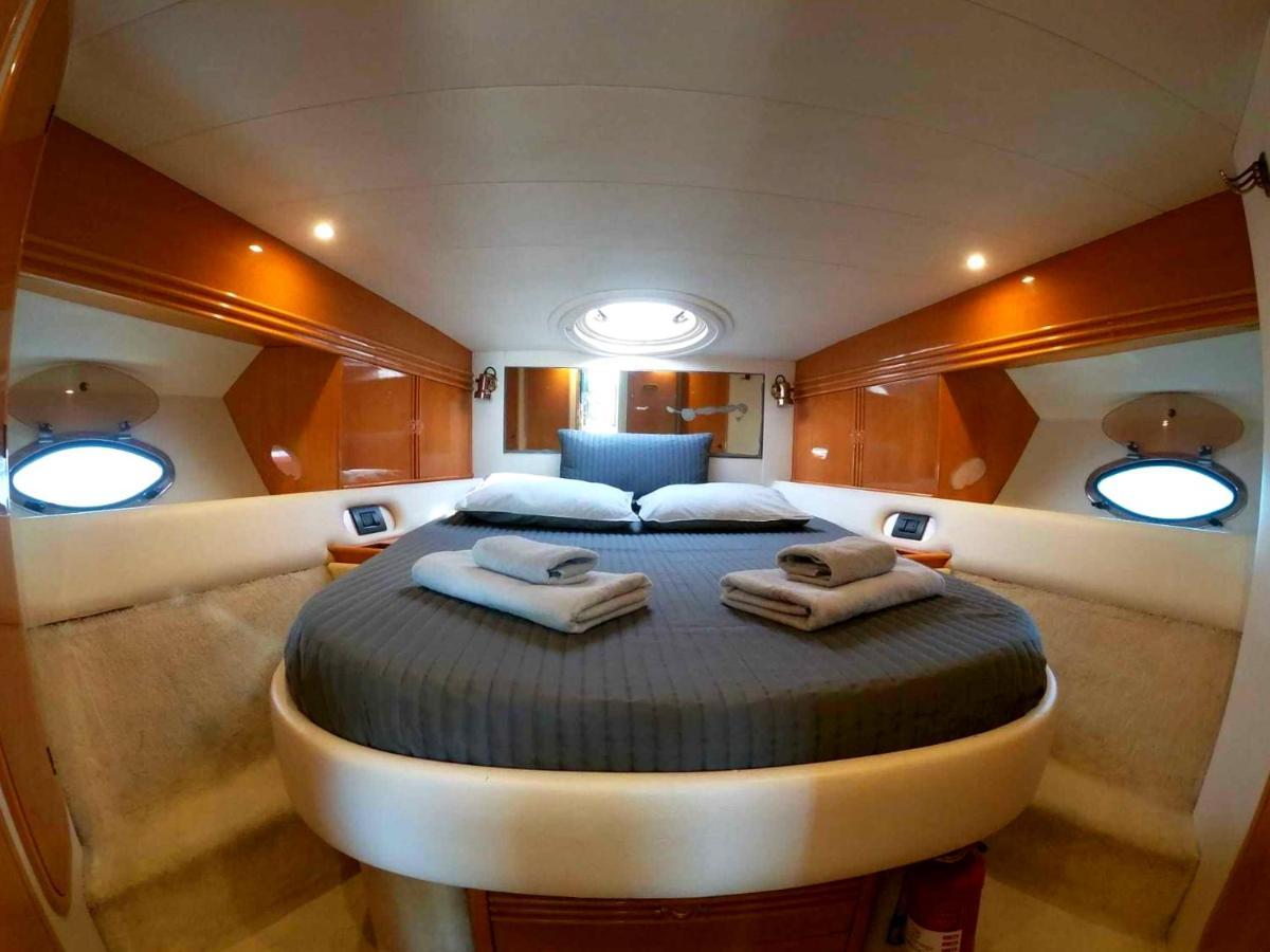 Luxury Yacht Kamikara 호텔 산미겔데아보나 외부 사진